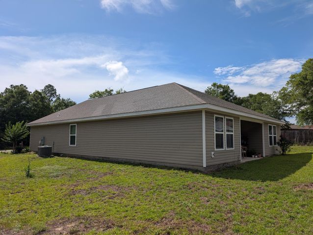 656 Hunters Ridge Road, Defuniak Springs, FL 32433