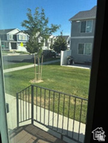 107 E ASHGROVE LN, Saratoga Springs, UT 84045