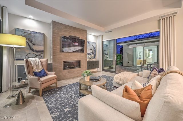 10 SUGARBERRY Lane, Las Vegas, NV 89135