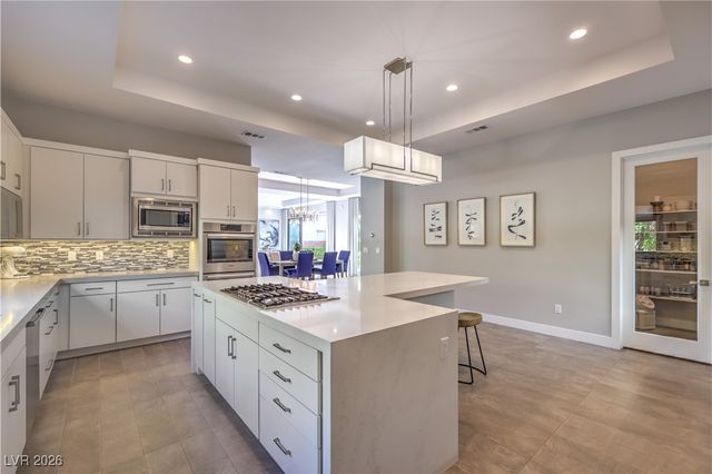 10 SUGARBERRY Lane, Las Vegas, NV 89135