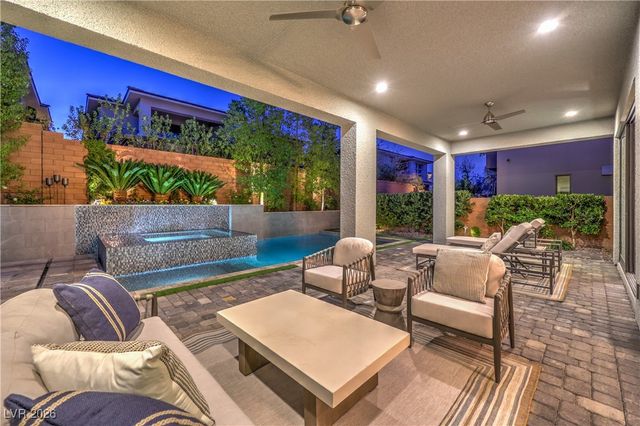 10 SUGARBERRY Lane, Las Vegas, NV 89135