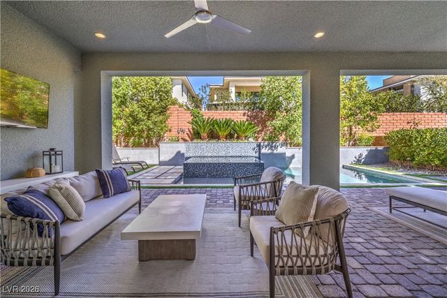 10 SUGARBERRY Lane, Las Vegas, NV 89135