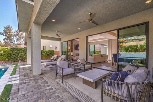 10 SUGARBERRY Lane, Las Vegas, NV 89135