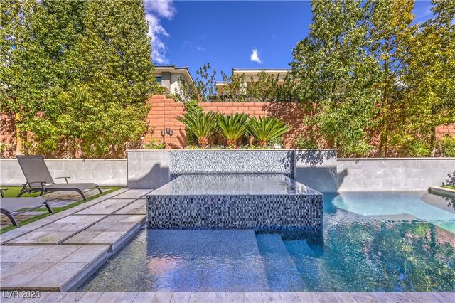 10 SUGARBERRY Lane, Las Vegas, NV 89135