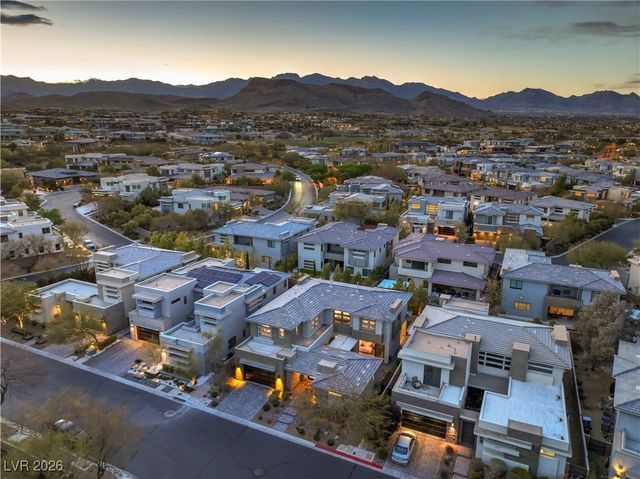 10 SUGARBERRY Lane, Las Vegas, NV 89135