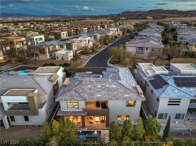 10 SUGARBERRY Lane, Las Vegas, NV 89135