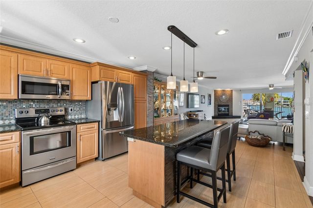 152 117TH AVENUE, St Petersburg, FL 33706