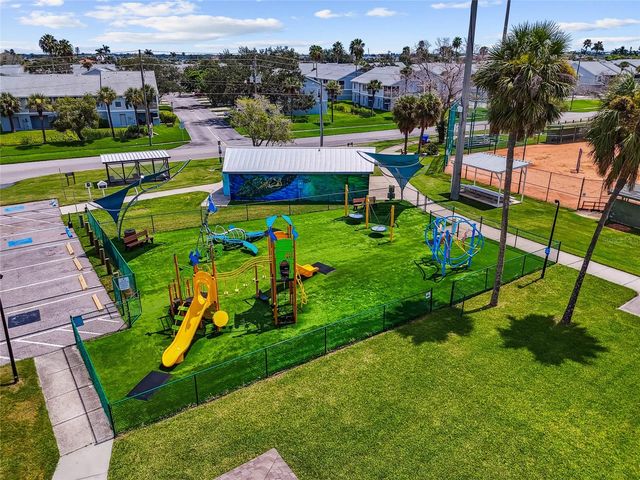 152 117TH AVENUE 2, Treasure Island, FL 33706