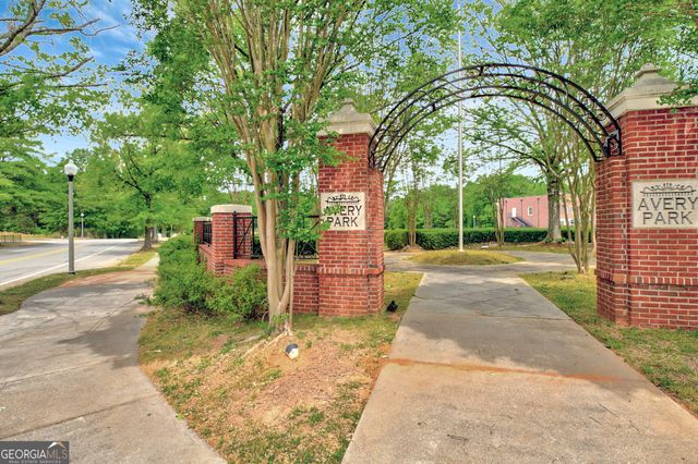 14 Nash Lane, Newnan, GA 30263
