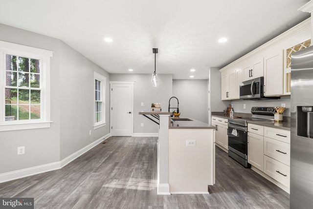 1357 N ROYAL AVENUE, Front Royal, VA 22630
