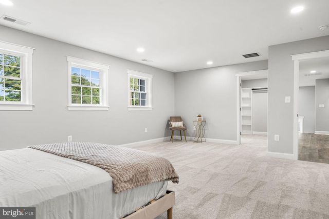 1357 N ROYAL AVENUE, Front Royal, VA 22630