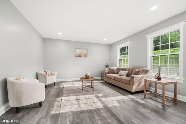 1357 N ROYAL AVENUE, Front Royal, VA 22630