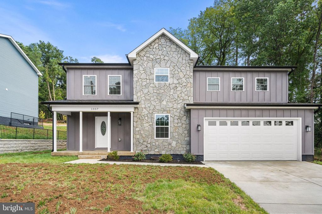 1357 N ROYAL AVENUE, Front Royal, VA 22630