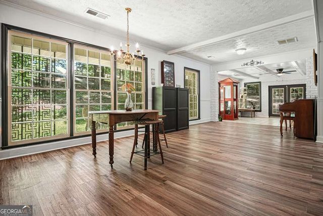 285 Hembredge Drive, Canton, GA 30115