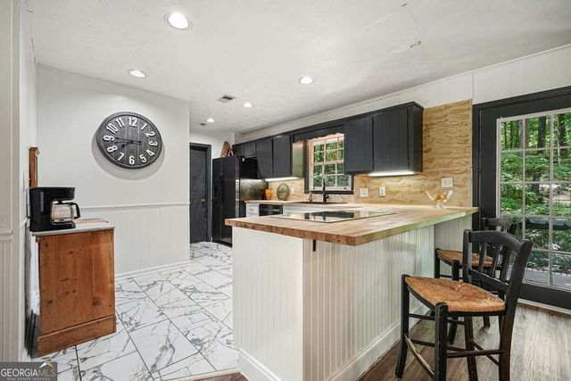 285 Hembredge Drive, Canton, GA 30115