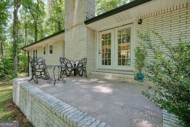285 Hembredge Drive, Canton, GA 30115