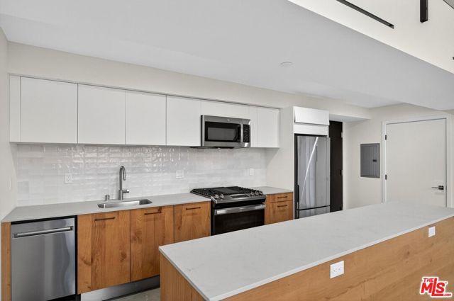 2412 Eads Street 3, Los Angeles, CA 90031