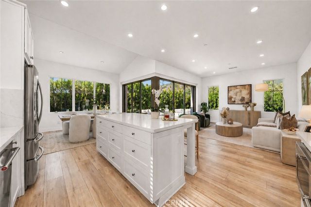 162 Winnett, Irvine, CA 92602