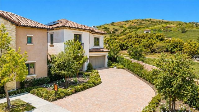 162 Winnett, Irvine, CA 92602