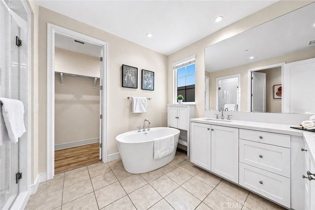162 Winnett, Irvine, CA 92602