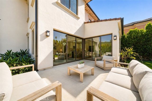 162 Winnett, Irvine, CA 92602