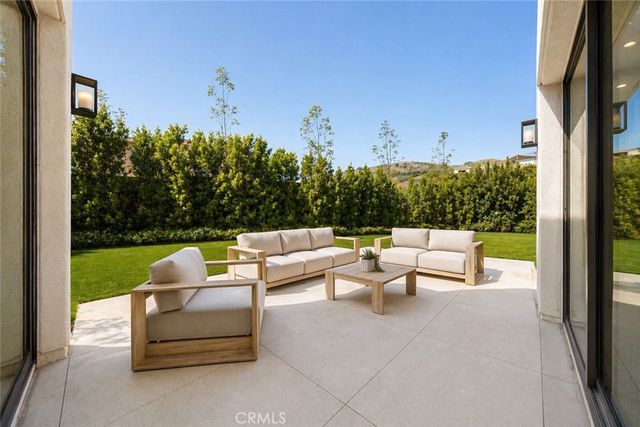 162 Winnett, Irvine, CA 92602