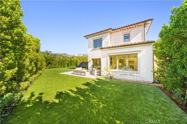 162 Winnett, Irvine, CA 92602