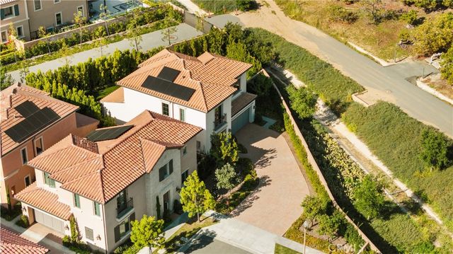 162 Winnett, Irvine, CA 92602