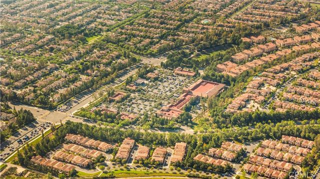 162 Winnett, Irvine, CA 92602