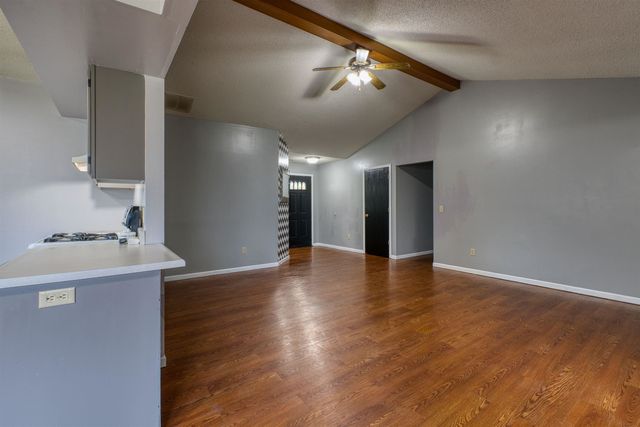 609 Sandalwood Drive, Ossian, IN 46777