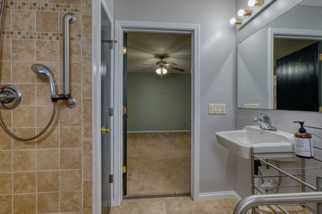 609 Sandalwood Drive, Ossian, IN 46777