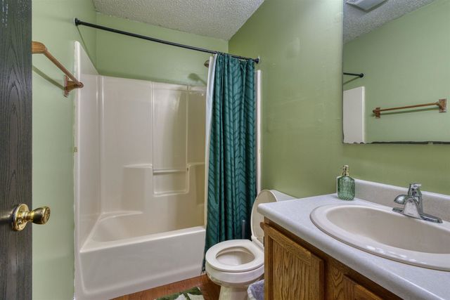 609 Sandalwood Drive, Ossian, IN 46777
