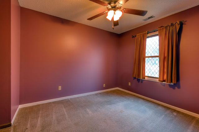 609 Sandalwood Drive, Ossian, IN 46777