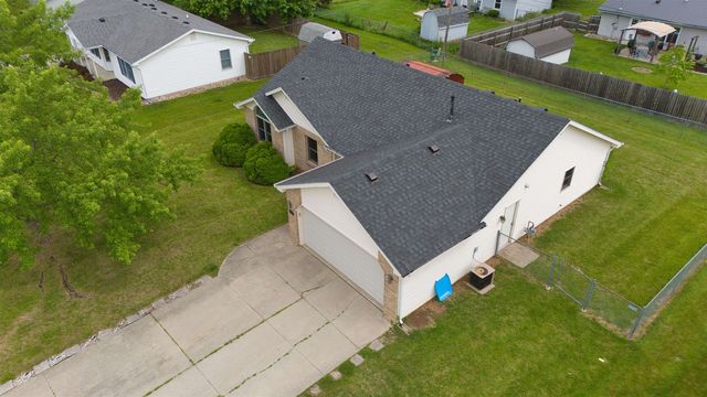 609 Sandalwood Drive, Ossian, IN 46777