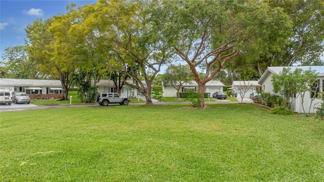 1251 NW 90th Drive, Plantation, FL 33322