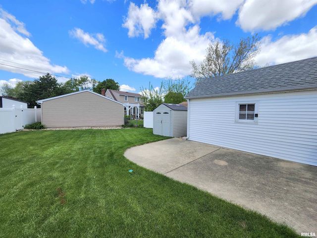 413 S NELSON Avenue, Morton, IL 61550