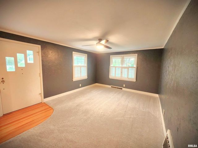 413 S NELSON Avenue, Morton, IL 61550