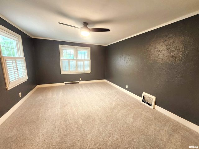 413 S NELSON Avenue, Morton, IL 61550