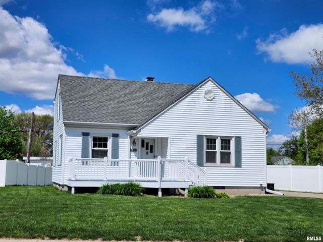 413 S NELSON Avenue, Morton, IL 61550
