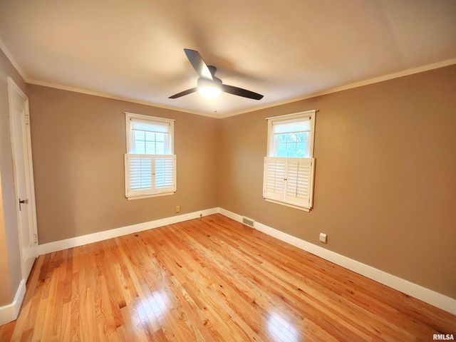 413 S NELSON Avenue, Morton, IL 61550