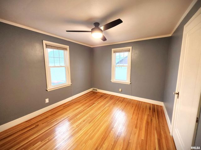 413 S NELSON Avenue, Morton, IL 61550