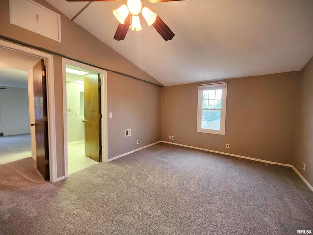 413 S NELSON Avenue, Morton, IL 61550