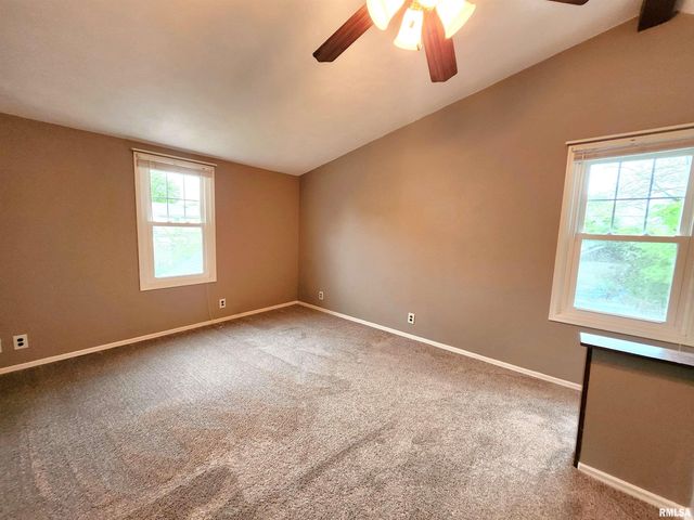 413 S NELSON Avenue, Morton, IL 61550
