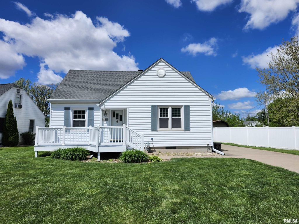 413 S NELSON Avenue, Morton, IL 61550