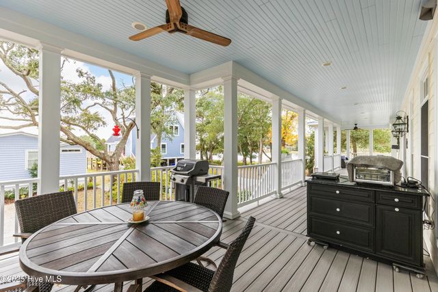 116 SW Yacht Drive, Oak Island, NC 28465