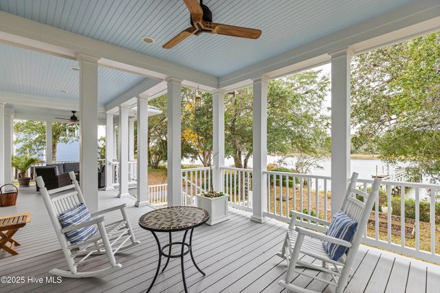 116 SW Yacht Drive, Oak Island, NC 28465