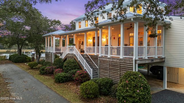 116 SW Yacht Drive, Oak Island, NC 28465
