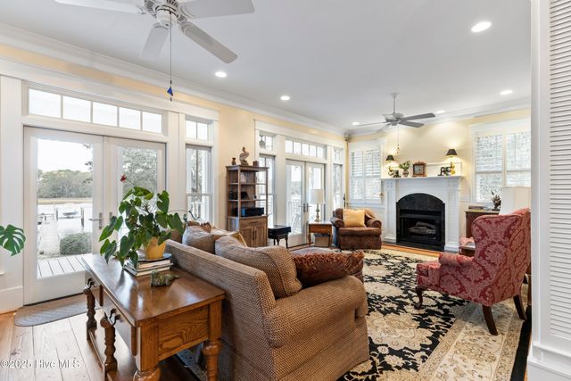 116 SW Yacht Drive, Oak Island, NC 28465