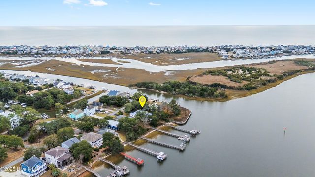 116 SW Yacht Drive, Oak Island, NC 28465