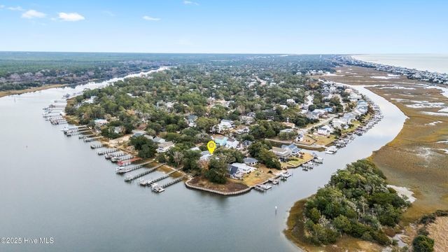 116 SW Yacht Drive, Oak Island, NC 28465